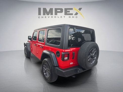 Used 2025 Jeep Wrangler Unlimited Sport AWD/4WD image 3