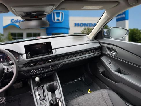 Used 2024 Honda Accord EX image 32