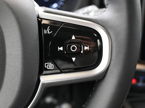 New 2026 Volvo XC60 B5 Plus w/ Protection Package Premier image 27