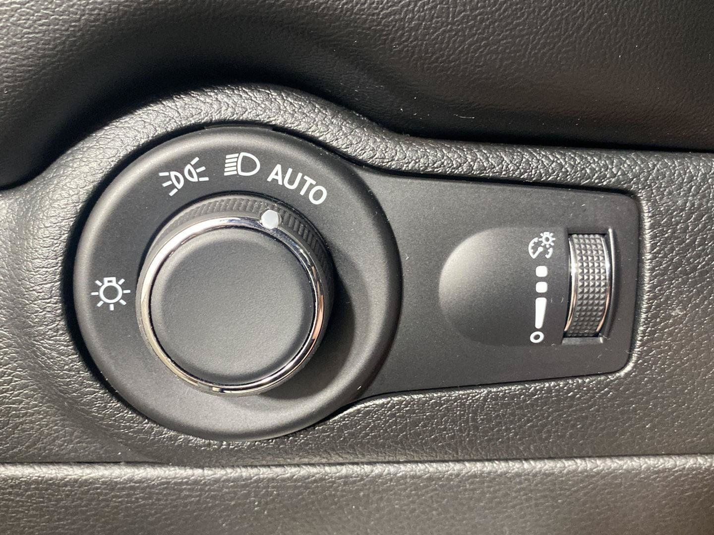 Used 2025 Dodge Durango R/T AWD/4WD image 20