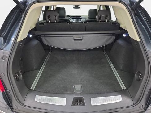 Used 2019 Cadillac XT5 Premium Luxury AWD/4WD image 35