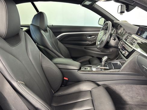 Used 2020 BMW 440i Convertible w/ M Sport Package RWD image 30