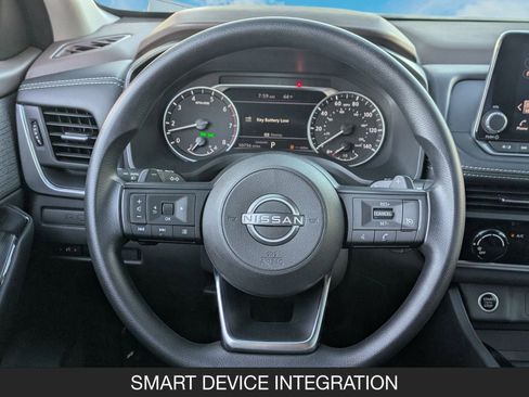 Used 2023 Nissan Rogue S image 12