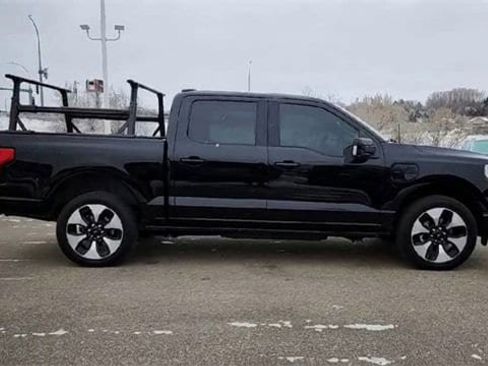 Used 2023 Ford F150 Lightning Platinum image 9