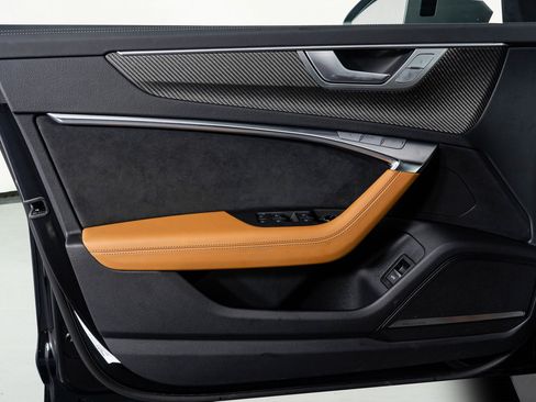 Used 2025 Audi RS 6 performance image 56