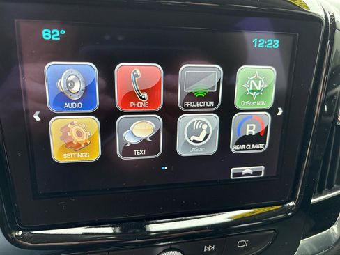 Used 2018 Chevrolet Traverse LT AWD/4WD image 21