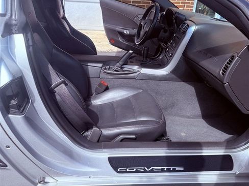 Used 2006 Chevrolet Corvette Z06 w/ Preferred Equipment Group RWD image 14