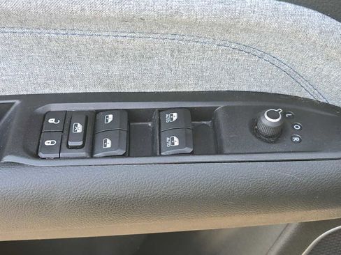 Used 2022 Jeep Compass Latitude AWD/4WD image 22