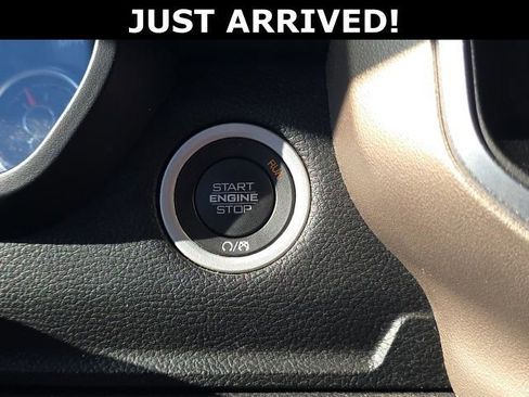 Used 2020 RAM 1500 Laramie AWD/4WD image 18