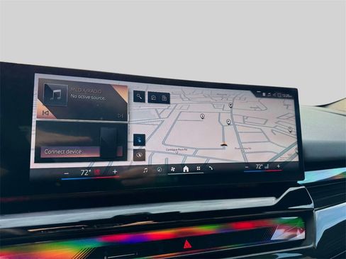 Certified 2025 BMW i5 xDrive40 w/ Premium Package image 12