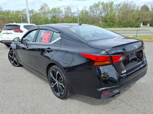 Certified 2024 Nissan Altima 2.5 SR w/ SR Premium Package FWD image 17