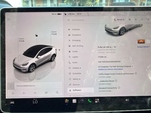 Used 2022 Tesla Model Y Long Range AWD/4WD image 5