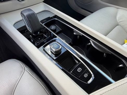 Certified 2024 Volvo S60 B5 Plus w/ Climate Package FWD image 20