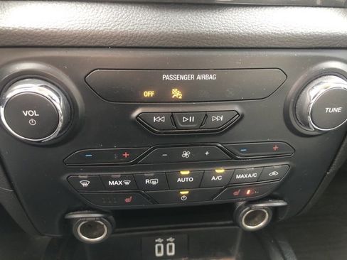 Used 2021 Ford Ranger Lariat w/ FX4 Off-Road Package image 13