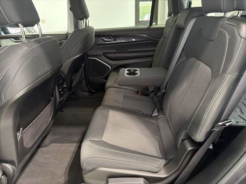 Used 2022 Jeep Grand Cherokee L Laredo w/ Luxury Tech Group I image 25