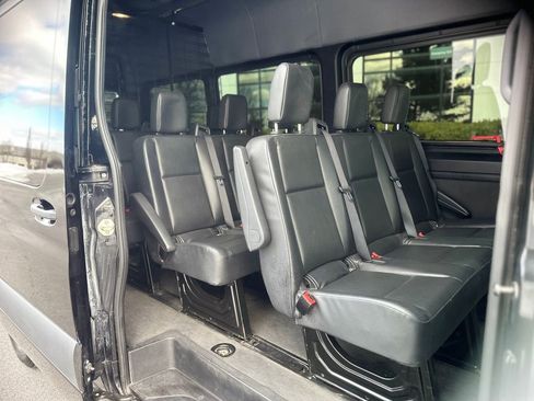 Used 2019 Mercedes-Benz Sprinter 2500 w/ Acoustic Package image 23