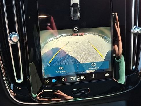 Used 2023 Volvo C40 P8 Recharge Plus w/ Climate Package image 24