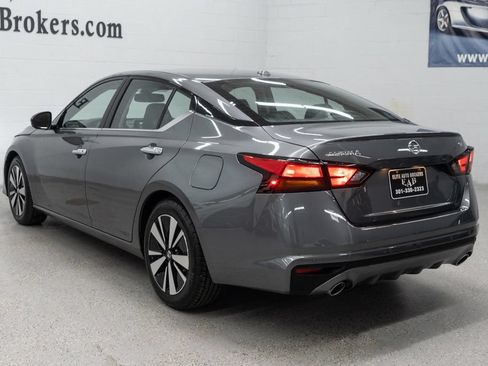 Used 2019 Nissan Altima 2.5 SL FWD image 6