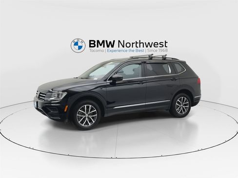 Used 2020 Volkswagen Tiguan SE image 10