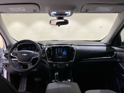 Used 2018 Chevrolet Traverse LT FWD image 18