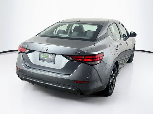 Used 2024 Nissan Sentra SV FWD image 9