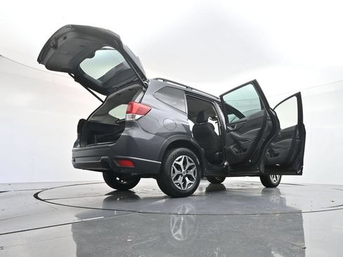 Used 2023 Subaru Forester Premium AWD/4WD image 50
