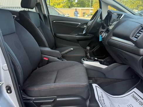 Used 2018 Honda Fit Sport image 9