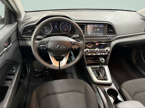 Used 2020 Hyundai Elantra SEL w/ Cargo Package (C1) image 9