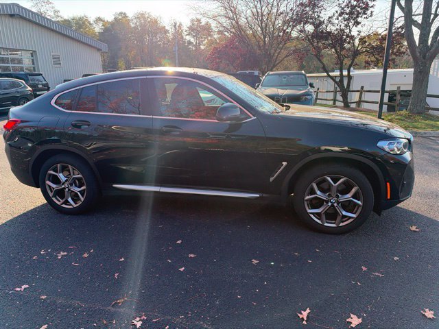 Used 2023 BMW X4 xDrive30i w/ Premium Package AWD/4WD image 5