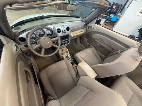 Used 2008 Chrysler PT Cruiser Convertible FWD image 18