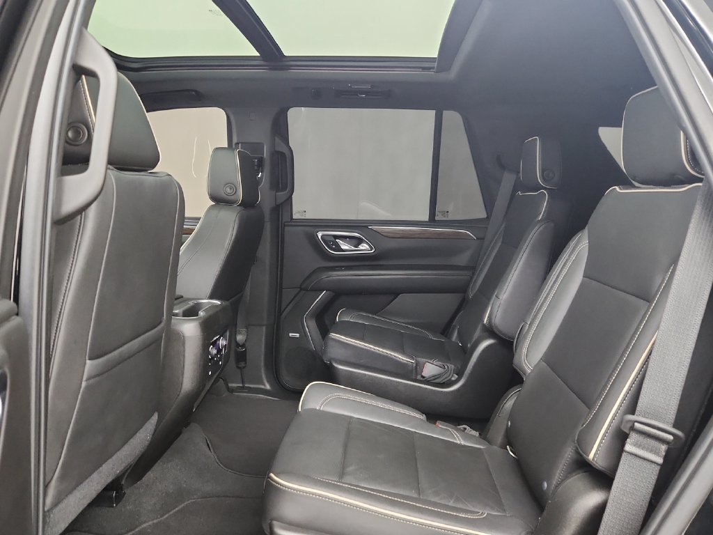 Used 2021 Chevrolet Tahoe Premier w/ Premium Package AWD/4WD image 35