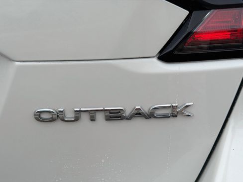 Used 2020 Subaru Outback Limited w/ Popular Package #2 AWD/4WD image 11