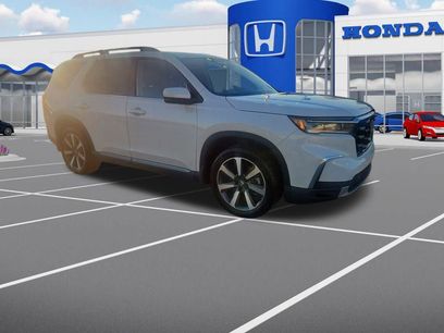 Used 2025 Honda Pilot Touring