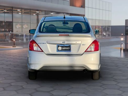 Used 2017 Nissan Versa SV image 2