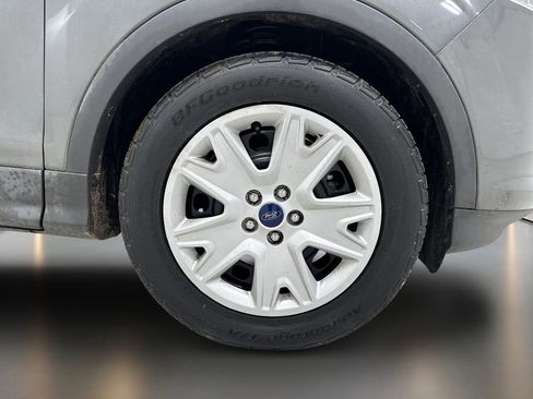 Used 2016 Ford Escape S FWD image 9