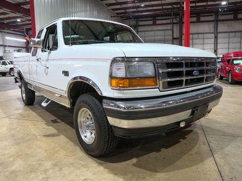 Used 1993 Ford F150 XLT image 12