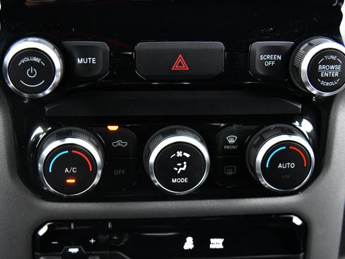 Used 2022 RAM 1500 Big Horn image 29