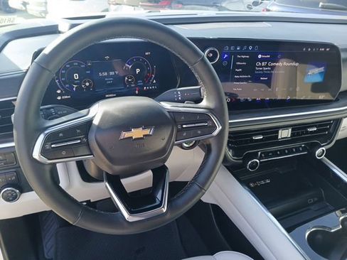 Used 2025 Chevrolet Tahoe Premier RWD image 22