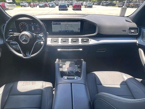 Used 2025 Mercedes-Benz GLS 450 4MATIC image 22