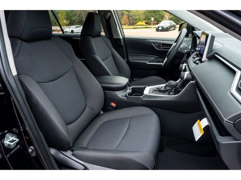 New 2025 Toyota RAV4 LE image 16