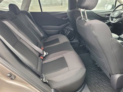 Used 2022 Subaru Outback Premium image 13