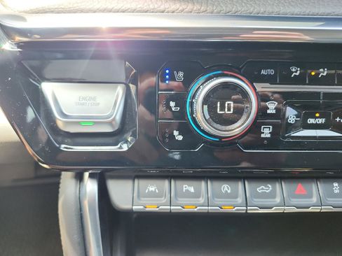 Certified 2024 GMC Sierra 1500 Denali AWD/4WD image 23