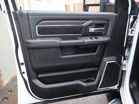 Used 2025 RAM 2500 Laramie image 10