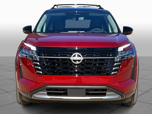 New 2026 Nissan Pathfinder Platinum image 3