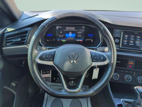 Used 2023 Volkswagen Jetta Sport image 15