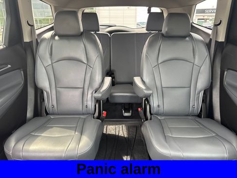 Used 2021 Buick Enclave Essence w/ Sound and Sites Package AWD/4WD image 20