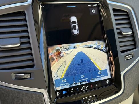 Certified 2024 Volvo XC90 B5 Core w/ Protection Package Premier image 18