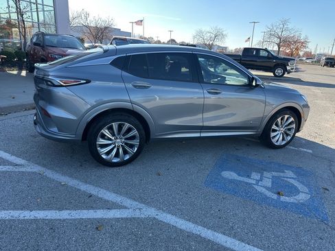 Used 2024 Buick Envista Avenir image 30