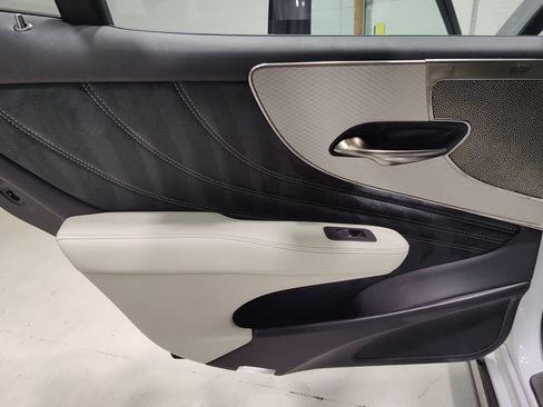 Used 2022 Lexus LS 500 F Sport image 55
