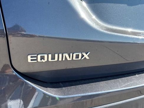 Used 2022 Chevrolet Equinox LT FWD image 12